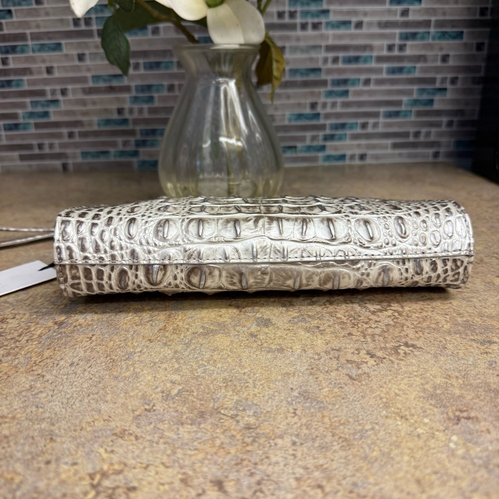 NWT Brahmin Daisy Pristine metallic silver purse - Picture 6 of 7